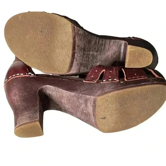 SWEEDISH HASBEENS TOFFEL T-strap High Clogs Slingbacks Leather Brown Heel Size 6 - Picture 3 of 8